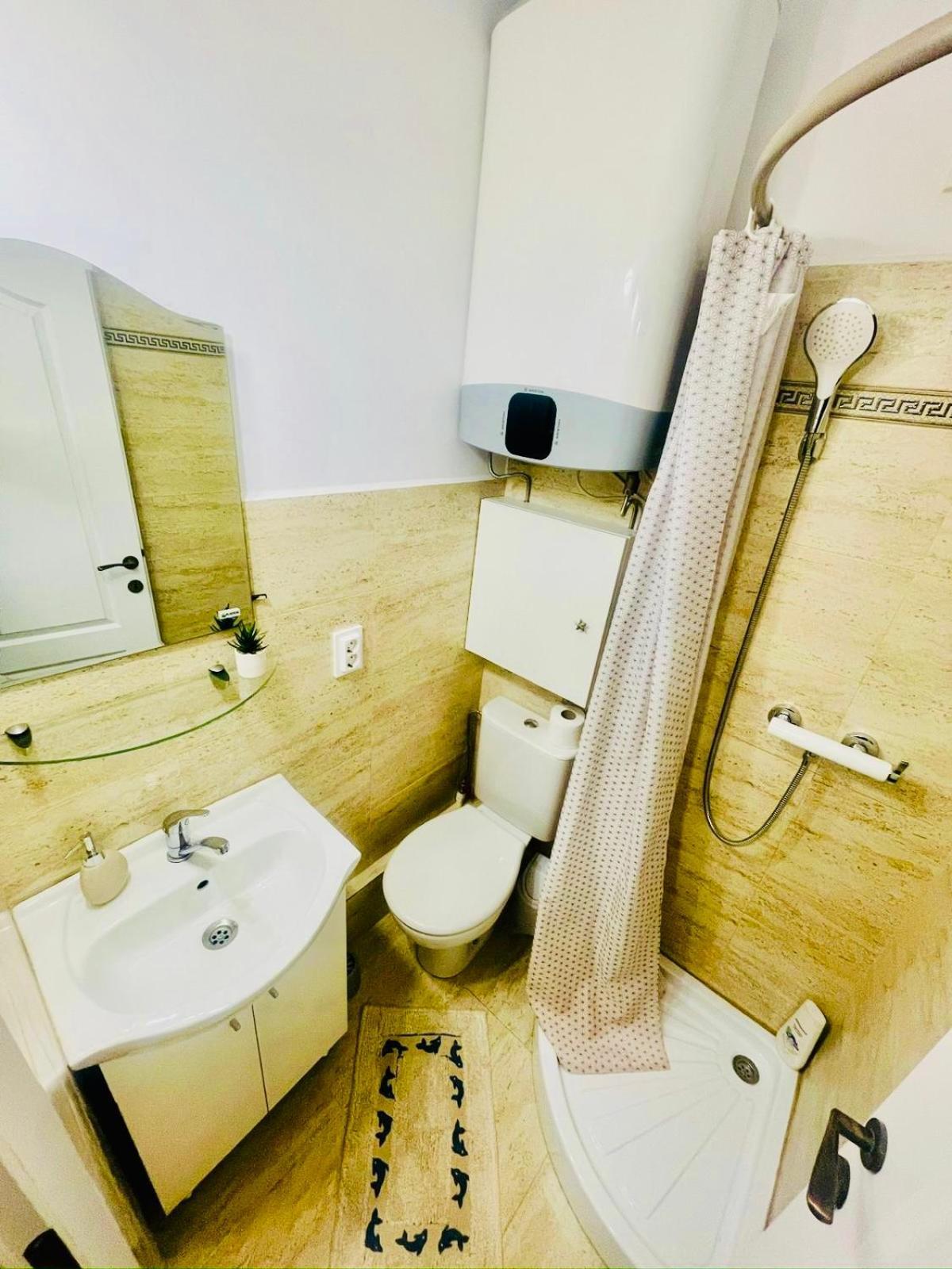 Suite4Rent Iasi Bagian luar foto